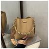 Bolsa Cubo Popular para Viajes 2025 Nueva Moda Cesta de Verduras Bolso de Mujer Versátil Bolso de Hombro Bolso Cruzado de Mano
