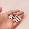 Collar cuadrado con forma de corazón de melocotón y piedra de doce cumpleaños transfronterizo europeo y americano, colgante de moda para mujer que combina con todo, cadena de clavícula personalizada al por mayor