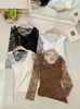 Principios de otoño, patchwork de encaje puro y seductor, camiseta de manga larga de dos piezas simuladas con copas incorporadas en el pecho, un top exterior elegante y que realza la figura para mujer