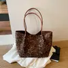 2026 Nueva Tendencia Bolso Tote Estampado de Leopardo Gran Capacidad para el Viaje Diario Bolso de Hombro Único para el Brazo Bolso de Moda Elegante para Mujer