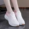 K2553ins Zapatos Deportivos Nuevos Estilo Coreano Mujer 2026 Verano Estudiante Deportivos Zapatos para Correr Zapatos Casuales Suela Gruesa Aumenta la Altura