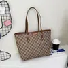 Bolso Tote de Diseño de Nicho Modelo Nuevo Invierno 2026 Lujo Ligero Moda Versátil Simple Casual Elegante Bolso de Mano Bolso de Hombro Bolso Cruzado
