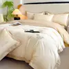 Conjunto de quatro peças de algodão de fibra longa bordado com borda larga, lençol e capa de edredom de algodão puro em caixa de presente, toque de luxo leve e de alta qualidade para roupa de cama de quarto