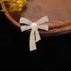 Broche de Lazo de Alta Gama Japonés y Coreano Aleación Pin de Diamante Ropa de Mujer Corsage Versátil Elegante Joyería Hebilla para Bufanda de Seda