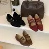 Sapatilhas retro de bico fino, corte baixo, que aumentam a altura para mulheres, nova coleção outono 2026, sapatos Mary Jane estilo francês para noite