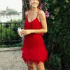 Vestido de Noche Transfronterizo para Mujer Europeo y Americano con Borlas, Plumas y Perlas, Sexy de Cuello en V con Tirantes