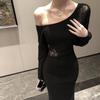 Vestido negro elegante de estilo socialité, con hombros descubiertos, encaje, corte entallado, para fiesta y noche, 2024