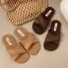 Pantuflas peludas para mujer para otoño e invierno, aptas para usar en interiores y exteriores, cálidas y elegantes, versátiles, de suela plana, de felpa y hechas de algodón, disponibles para venta al por mayor