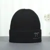 Nuevos Gorros de Frío para Otoño e Invierno Gorros de Lana Tejida Cálidos para Hombres y Mujeres Gorros de Lana Modernos Bordados para Ciclismo y Protección contra el Frío