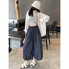 Pantalones de Hilo de Hielo Finos para Adelgazar Verano 2025 con Encaje Hueco en el Borde de Ganchillo para Mujeres Pequeñas, Longitud 8-9 Pantalones de Globo con Protección Solar