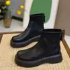 Botas Martin Femininas, Tamanho Pequeno, Sola Grossa, Botas Chelsea que Aumentam a Altura, Botas Curtas Outono e Inverno 2025, Botas Slim de Veludo Fino, Botas Elásticas