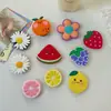 Adesivo de Fruta de Silicone Desenho Animado Suporte Airbag para Celular Retrátil Dobrável Boneca de PVC Suporte de Anel para Celular