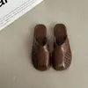 Pantuflas cerradas de retazos de malla y cuero para mujer, moda verano 2026, para exteriores, suela gruesa, ligeras, antideslizantes, tipo slip-on, medias pantuflas