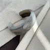 Pulsera Abierta de Colores Europeos y Americanos con Efecto Difuminado Pulsera con Diseño de Mármol Pulsera de Acrílico de Lujo Ligero