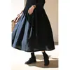 Nuevo Vestido Negro Artístico de Algodón y Lino Otoño 2026, Cuello en V, Estilo Retro, Corte Holgado, Adelgazante, Vestido Largo con Dobladillo Acampanado