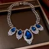 Brincos e Colar Pingente Gota d'Água Cravejados de Diamante Estilo Francês, Corrente para Clavícula de Luxo Leve Estilo Palácio, Conjunto de Joias Tendência de Nicho