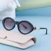 [Personalizado] Gafas de Sol Irregulares, Moda Femenina de Marca Famosa y Personalizadas con Patillas Recortadas, Gafas Redondas Transfronterizas