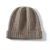 Nuevo Gorro de Cashmere Trenzado Otoño e Invierno, Gorro de Lana a la Moda, Gorro Decorativo para Protección de Orejas para Jóvenes Mujeres, Versátil Cashmere Primero