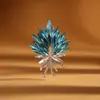 Broche Roxo Lavanda de Luxo Leve, um Buquê de Flores, Conjunto de Peças de Tricô para Usar por Cima, Acessórios de Roupa, Alfinete de Lapela, Anti-Exposição Venda por Atacado