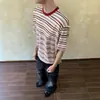 Camiseta Listrada com Cor Contrastante, Design de Nicho, Manga Curta para Homens e Mulheres, Estilo Retro Americano Preguiçoso de Verão, Versátil, Casual