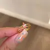 Anillo de Diseño Noble, Elegante y Suave, Exquisito y Sencillo con un Toque de Lujo, Joyería Calada, Anillo de Circonita a la Moda