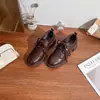 Novos Sapatos de Couro com Cadarço Outono/Inverno 2025, Estilo Britânico Retro para Uso Externo, Confortáveis com Forro de Veludo, Mocassins de Salto Grosso para Mulheres