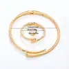 Moda Europea y Americana Simple Metal Pesado Elegante Anillo Geométrico Brillante Gota de Agua Collar Pulsera Pendientes Conjunto de Joyería para Mujeres