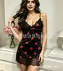 Comercio Exterior Europeo y Americano Nuevo Estilo Lencería Sexy Ropa para el Hogar Bata Estampada Pijamas de Seda de Hielo para Mujer Vestido de Tirantes con Estampado de Corazón