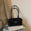 Bolsa de Axila Retrô de Luxo para Mulheres Outono/Inverno 2025 Nova Moda Bolsa de Ombro Satchel Bolsa Baguete de Nicho para o Dia a Dia