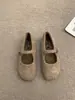 Primeiro encontro com sapatos peludos! Sapatos Mary Jane peludos para mulheres, novo modelo outono e inverno 2026, para uso externo, mocassins baixos de pelúcia