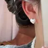 Pendientes Minimalistas de Corazón Cepillado Plateado para Mujer, Estilo de Lujo Moderno, Accesorios para Orejas de Corazón Simples al por Mayor