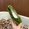 Sapatilhas de Ballet Veludo Vermelho Estilo Retrô Francês para Mulheres 2026 Primavera e Verão Novo Estilo Laço Sapatilhas Baixas Sapatos de Ovo