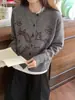 Cardigan de Tricô Bordado com Pônei de Desenho Animado Divertido Novo Estilo 2026 para Mulheres, Macio e Emagrecedor, Rejuvenescedor, Casaco Suéter Versátil