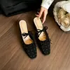 Mules de Verano sin Talón Cuadrados para Mujer, Calzado de Exterior de Verano, Tacón Grueso, Que Aumentan la Altura, Medias Zapatillas Negras de Satén con Lazo
