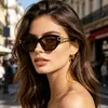 Nuevas Gafas de Sol Cuadradas Estilo Ojo de Gato de Moda para Mujer, Protección UV para Exteriores, Estilo Europeo y Americano de Moda, Gafas de Sol Versátiles