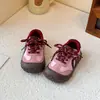 Zapatillas Deportivas para Niños 2026 Modelo Nuevo Primavera y Otoño Zapatos de Entrenamiento Antideslizantes para Niñas Zapatos Casuales para Bebés Niños Suela Suave Zapatos para Correr