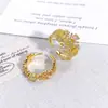 Anillo Retro Ancho Abierto Vintage de Alta Gama con Diamantes Brillantes Cepillado Nicho Lujo Ligero Apilable para Mujeres