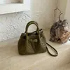 Bolso Tote Pequeño Súper Caliente para Mujer 2026 Nuevo Otoño Gama Alta Nicho para Viajes Diarios Hombro Único Cruzado Bolso Cubo