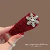 Pinza para el cabello de Copo de Nieve con Pedrería de Felpa Roja Estilo Año Nuevo Atmósfera Otoño/Invierno 2026 para Mujer