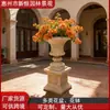 Jardim de Estilo Europeu Vaso de Flores de Resina Imitando Arenito Vaso de Flores Alto com Coluna Romana para Exterior Ornamentos de Decoração para Villa de Casamento