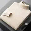Suéter masculino premium de lã com gola alta dobrável, espessado para aquecimento no outono e inverno, camisa base de cor sólida para meia-idade e idosos, presente perfeito para marido