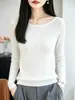 Suéter Andy de lã macio e confortável para mulheres, corte justo, design ombro a ombro, decote único de um ombro, padrão canelado irregular, efeito emagrecedor, perfeito como peça de base ou suéter