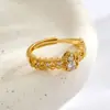 Anillo Abierto de Calabaza de Encaje Exquisito Retro Aleación de Cobre Microincrustado Circonita Múltiples Colores Disponibles Anillo de Dedo Ajustable Versátil