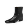 Botas Aumentadoras de Altura Invisíveis de Couro Bovino para o Dia a Dia Emagrecedoras 2026 Inverno Simples Versátil Bico Quadrado Salto Médio Plataforma Botas de Cano Curto de Couro Genuíno Femininas
