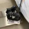 Bolso de hombro de cadena moderno y a la moda, bolso cruzado versátil, nuevo diseño de lazo, bolso cuadrado pequeño elegante y sofisticado para el trabajo