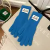 Guantes de punto estilo coreano otoño e invierno ciclismo logo de hamburguesa lindos de cinco dedos cálidos protección extendida de muñeca guantes sin dedos para pantalla táctil mujer