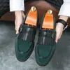 Mocasines con hebilla transfronterizos, estilo retro europeo y americano, con borlas, para uso de negocios y casual, zapatos de cuero para hombre sin cordones