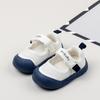 Sandálias Fechadas para Bebê Estilo Novo de Verão com Proteção para Dedos Anti-Chute, Sola Macia em Malha, Antiderrapantes, Sapatos para Crianças Pequenas, Sapatos Infantis Modernos e da Moda