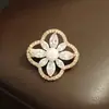 Broches de Alta Gama para Mujer, Broches de Nicho de Alta Gama, Pines de Alta Gama al por Mayor, Elegantes, Ropa Fija, Trajes, Joyería de Perlas