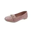 Mocasines de Moda Transfronterizos Europeos y Americanos Estilo Nuevo Talla Grande Suela Suave Versátiles Planos de Cuero Brillante Zapatos Individuales Mocasines para Mujer Venta al por Mayor Talla Grande